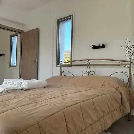 Rouvas Villa