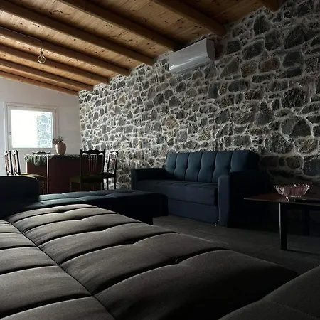 Villa Rouvas